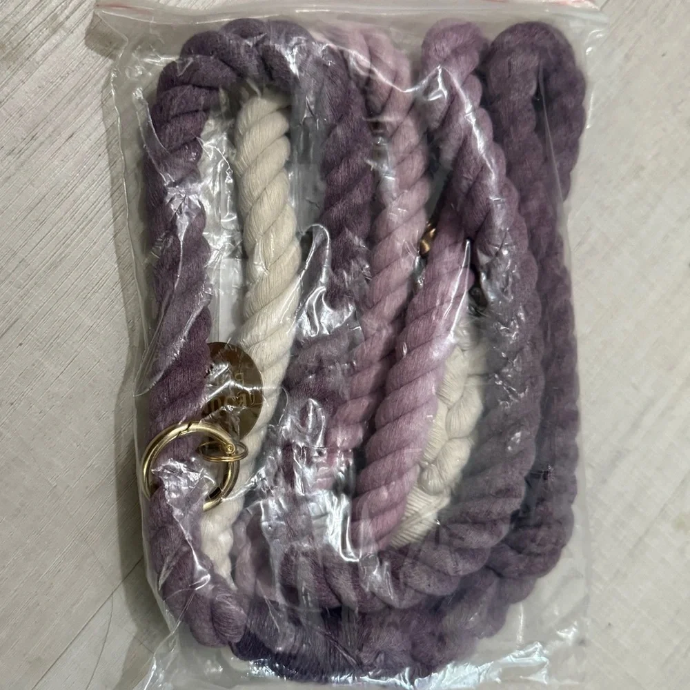 FOUND BUDDY ❤️‍🔥 NWT PURPLE OR BLUE AND GREEN ROPE LEASH WITH GOLD HARDWARE
